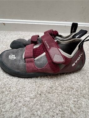 Women’s Evolv Elektra Climbing Shoes - Burgundy and Gray